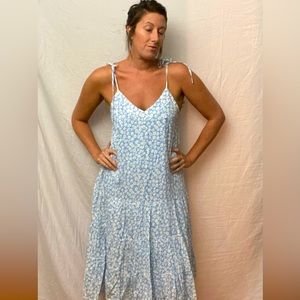 Floral print In Loom blue dress Medium